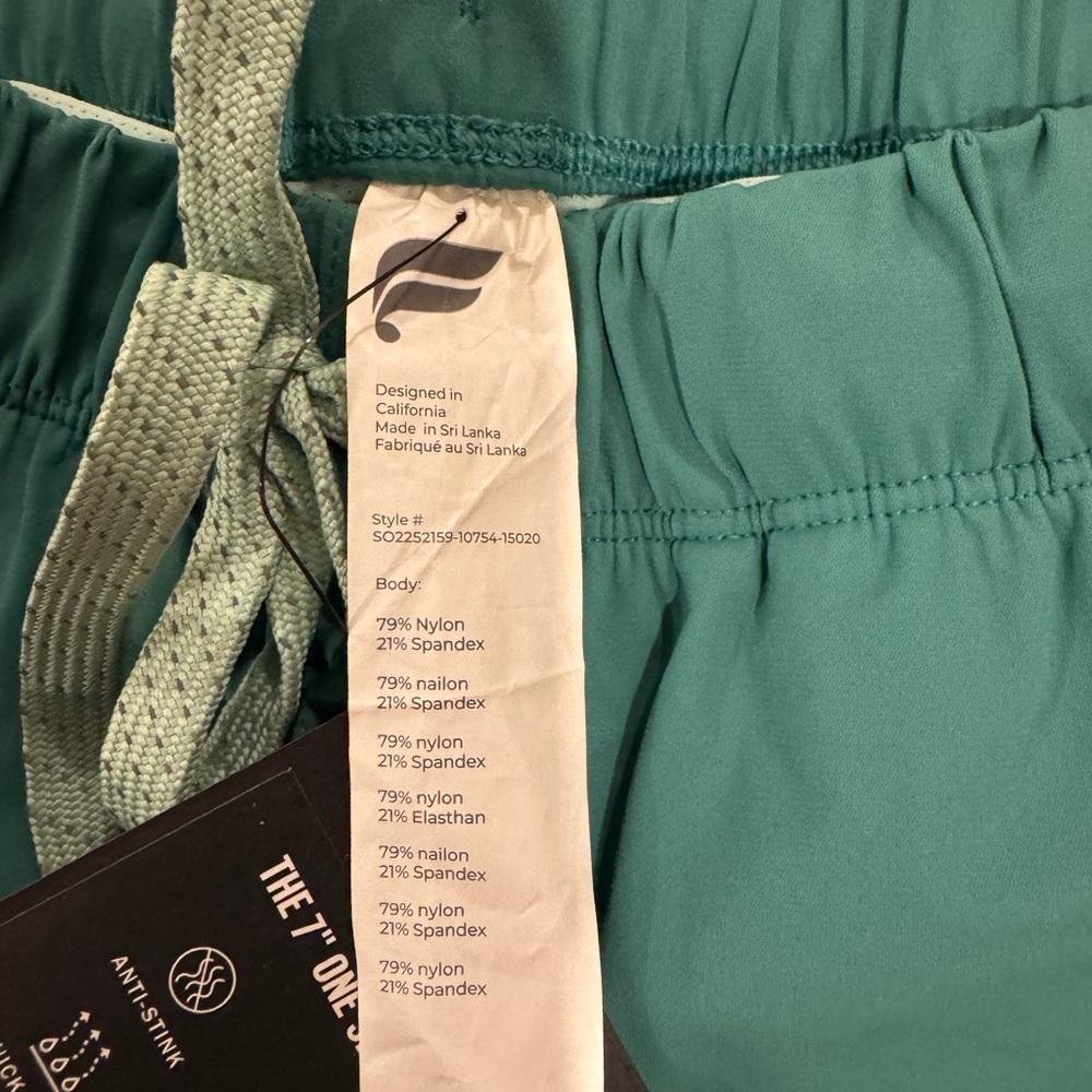 NWT Men 7in Fabletics Green Shorts Size S, New - Picture 4 of 4